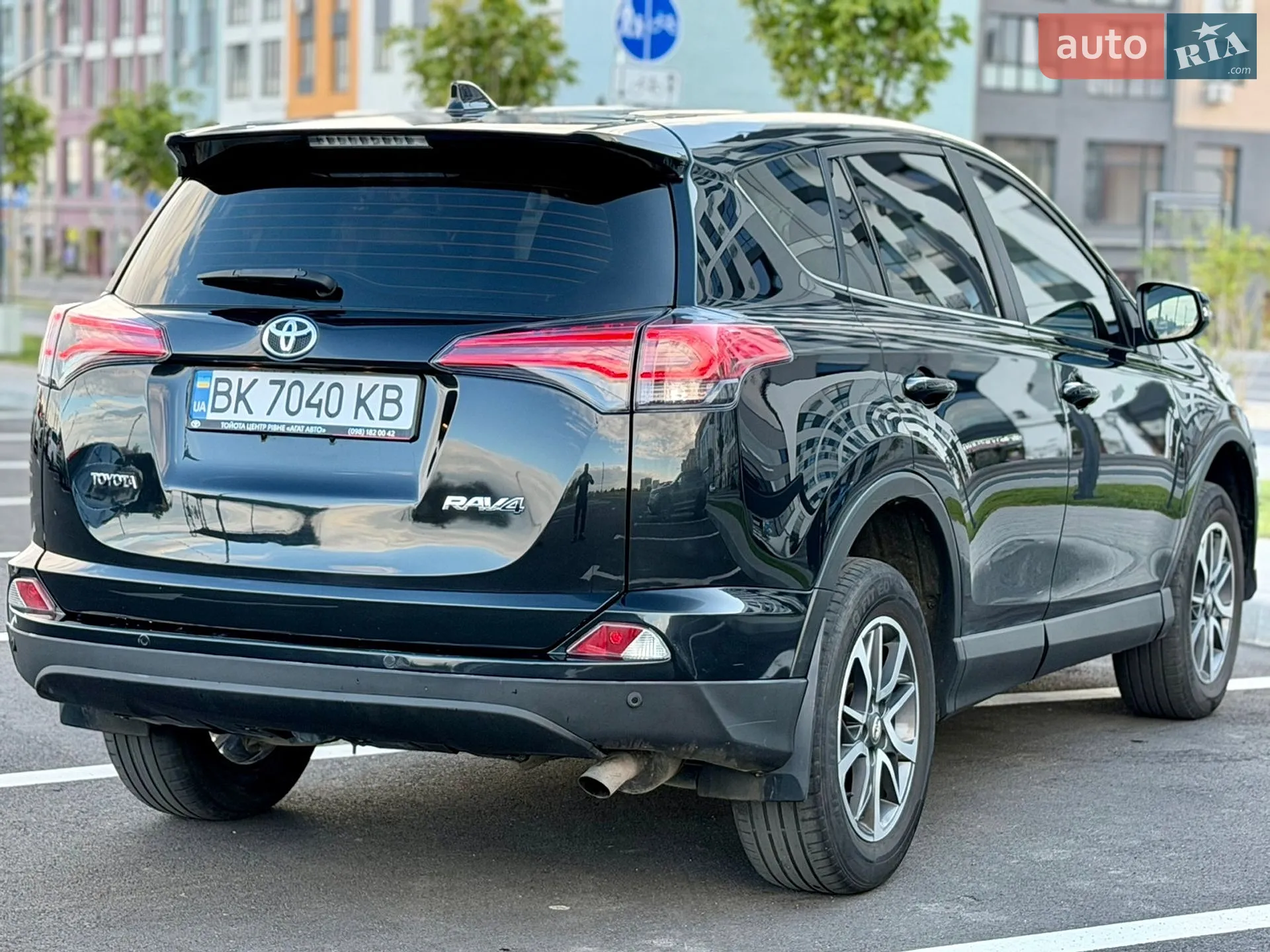 2018 Toyota RAV 4 - мініатюра 11