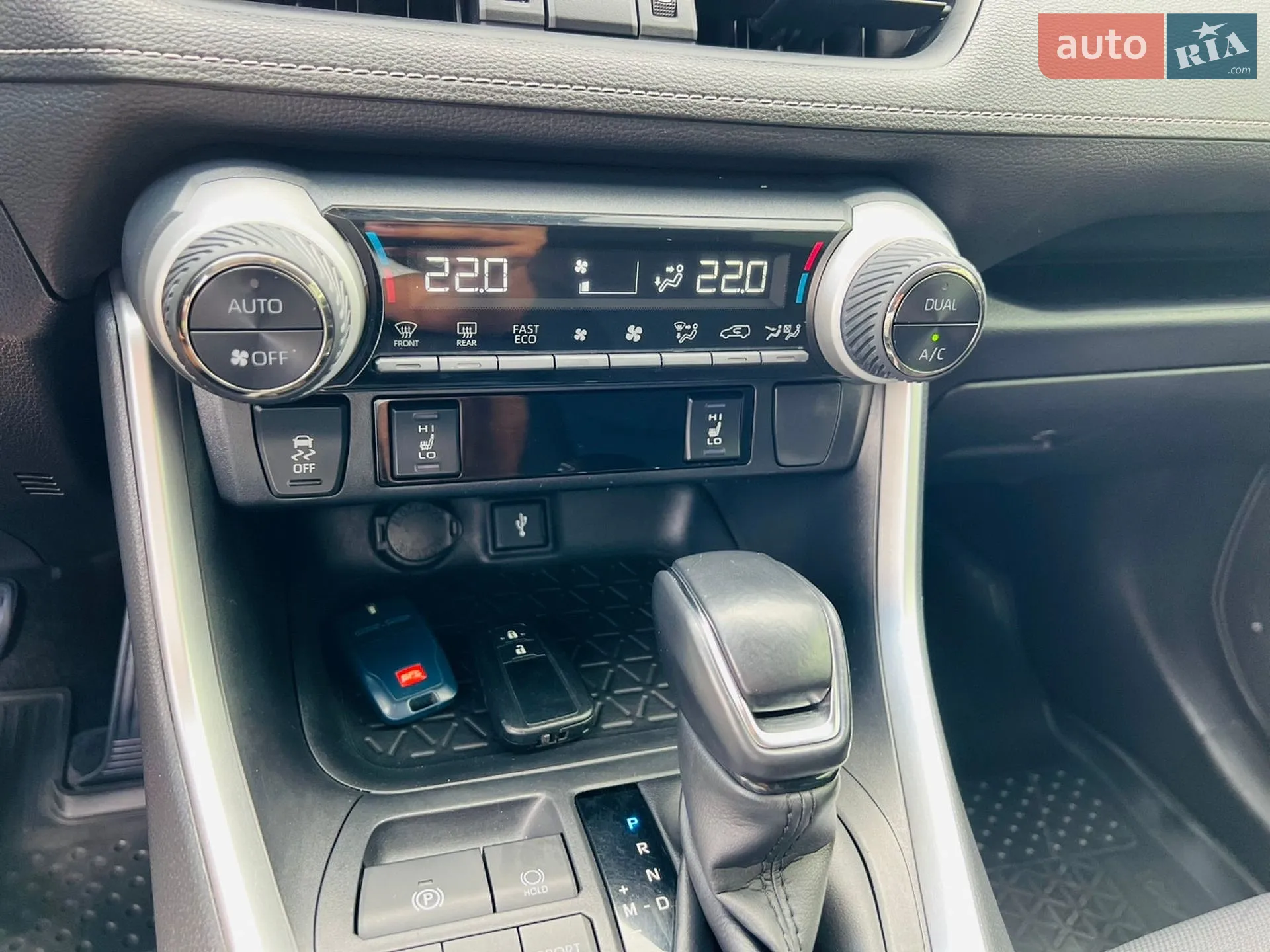 2020 Toyota RAV 4 - мініатюра 23