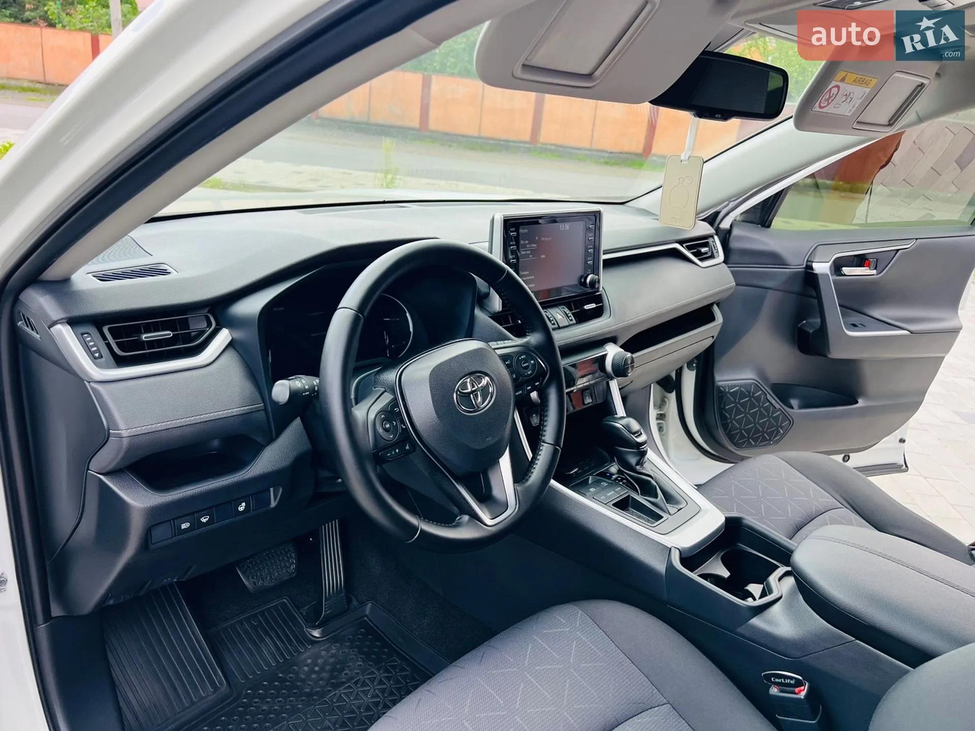 2020 Toyota RAV 4 - мініатюра 28