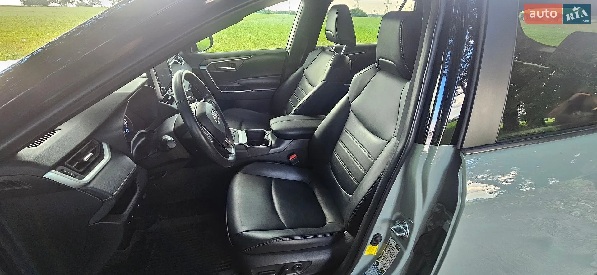 2022 Toyota RAV 4 - мініатюра 12