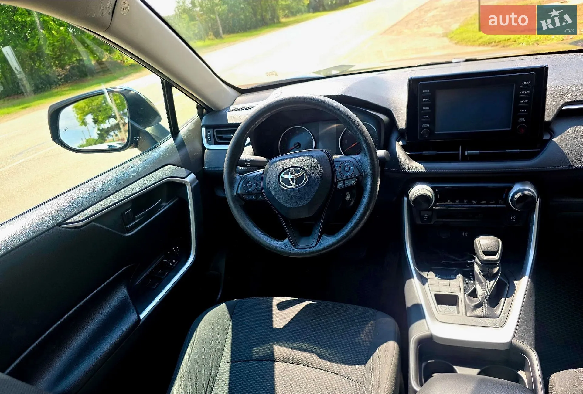 2019 Toyota RAV 4 - мініатюра 9
