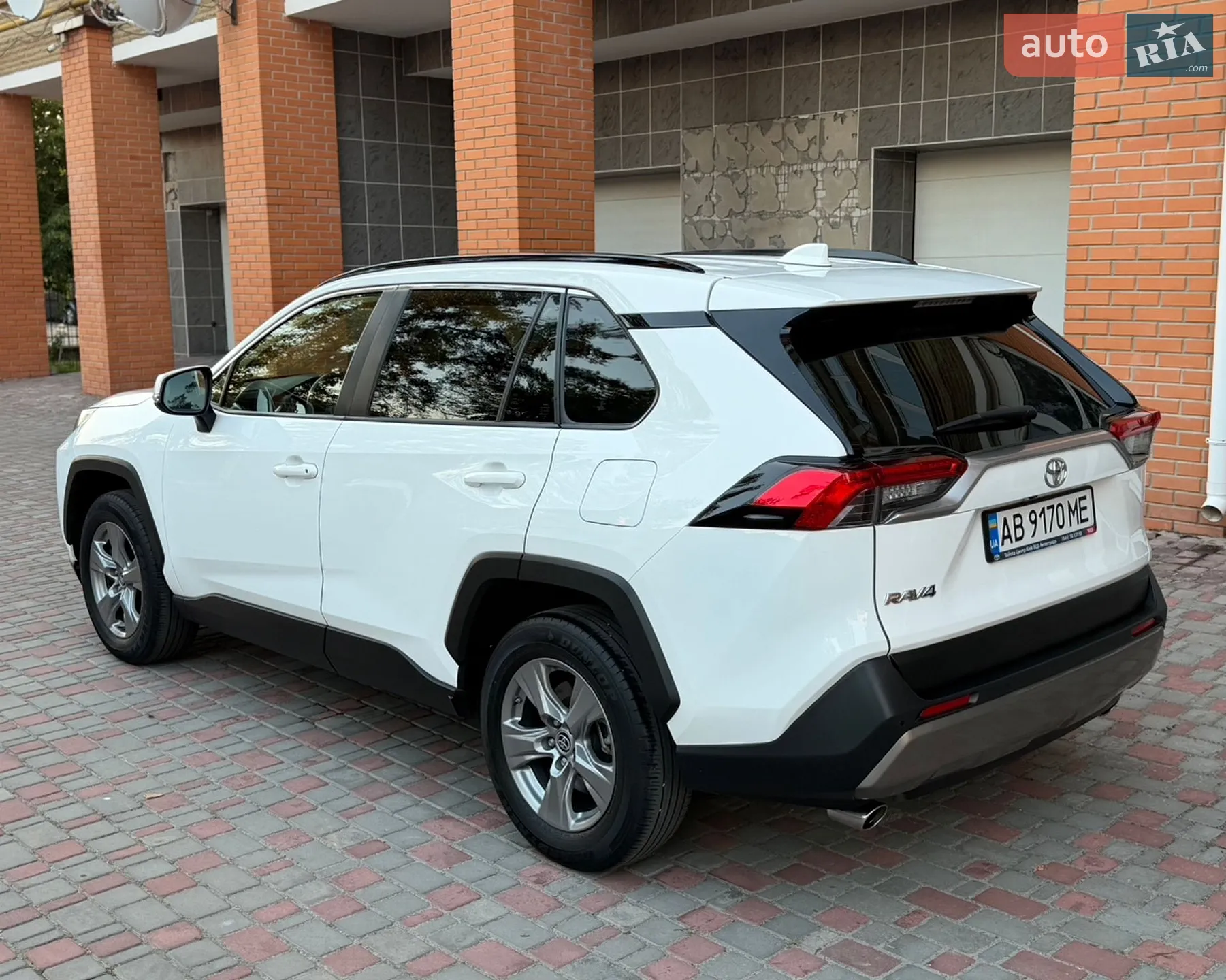 2022 Toyota RAV 4 - мініатюра 6