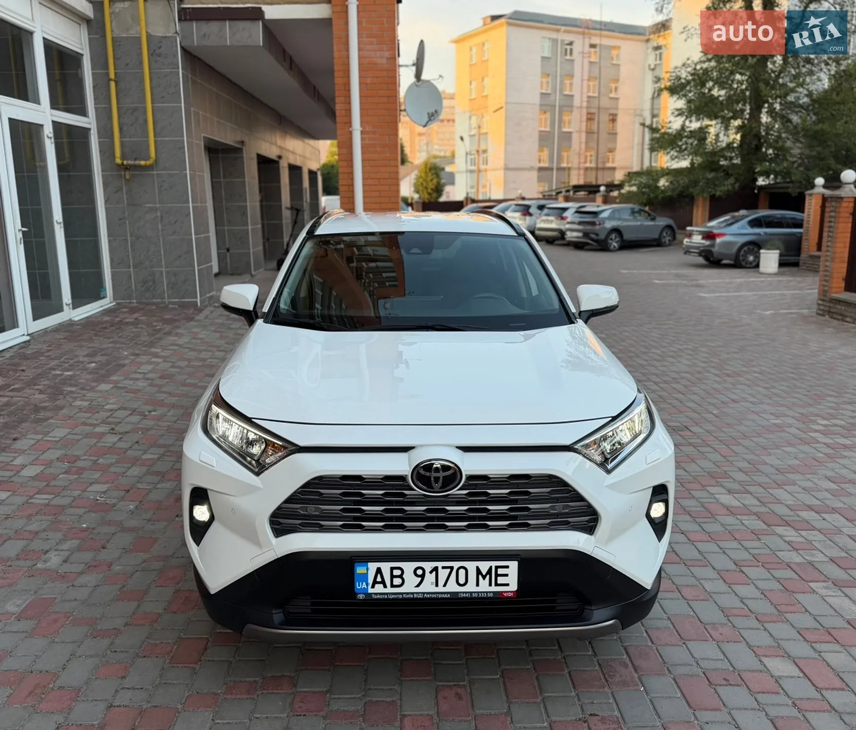 2022 Toyota RAV 4 - мініатюра 12
