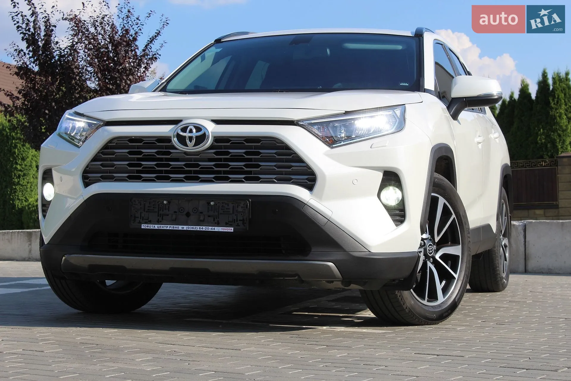 2020 Toyota RAV 4 - мініатюра 2