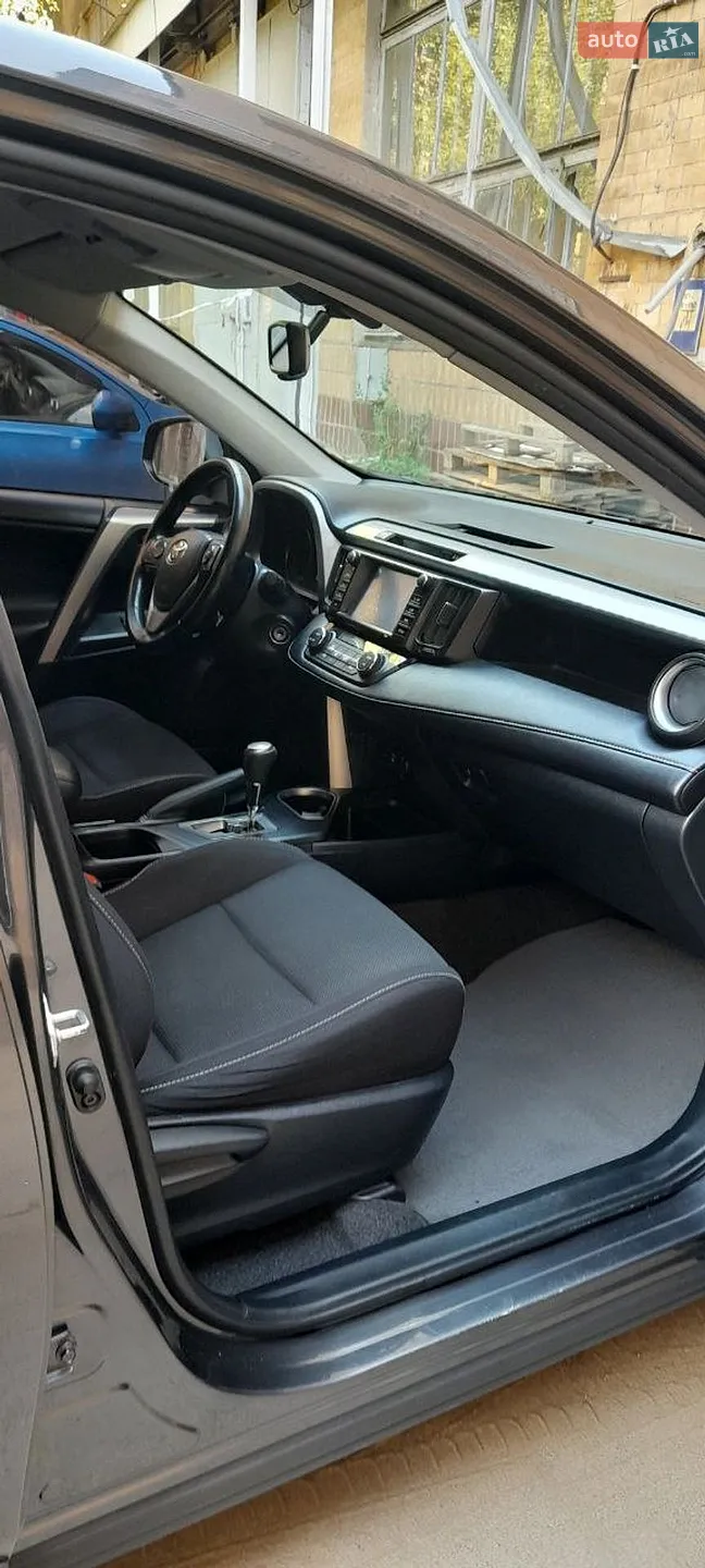 2017 Toyota RAV 4 - мініатюра 3