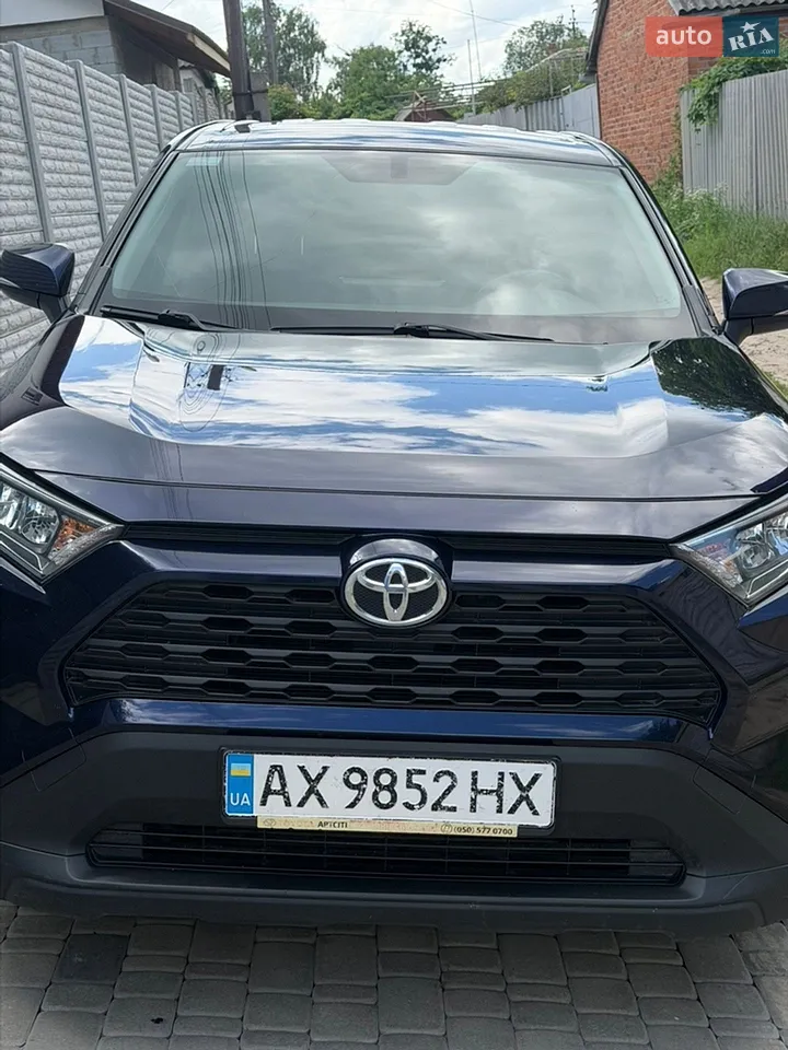 2020 Toyota RAV 4 - мініатюра 12
