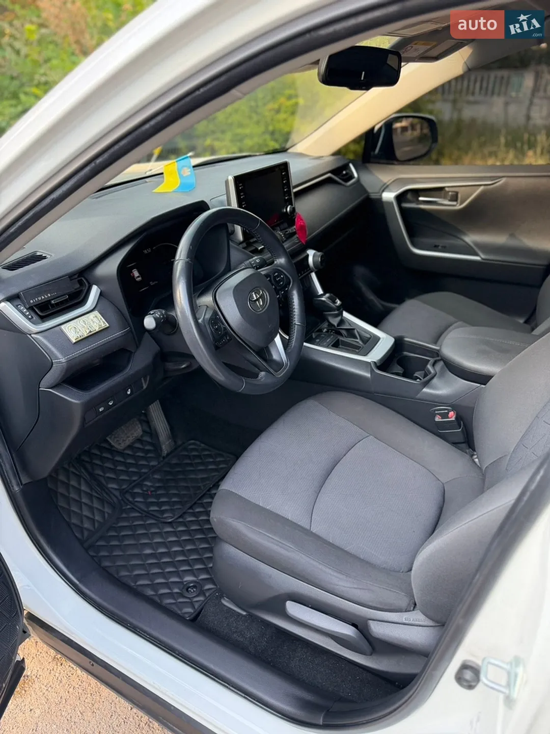 2020 Toyota RAV 4 - мініатюра 10