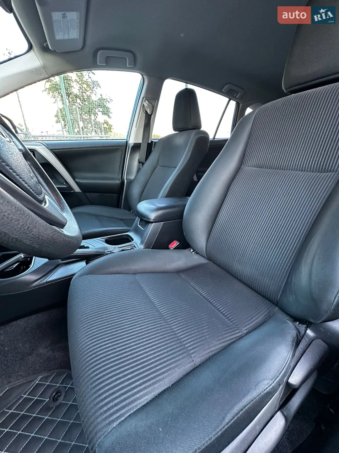 2016 Toyota RAV 4 - мініатюра 29