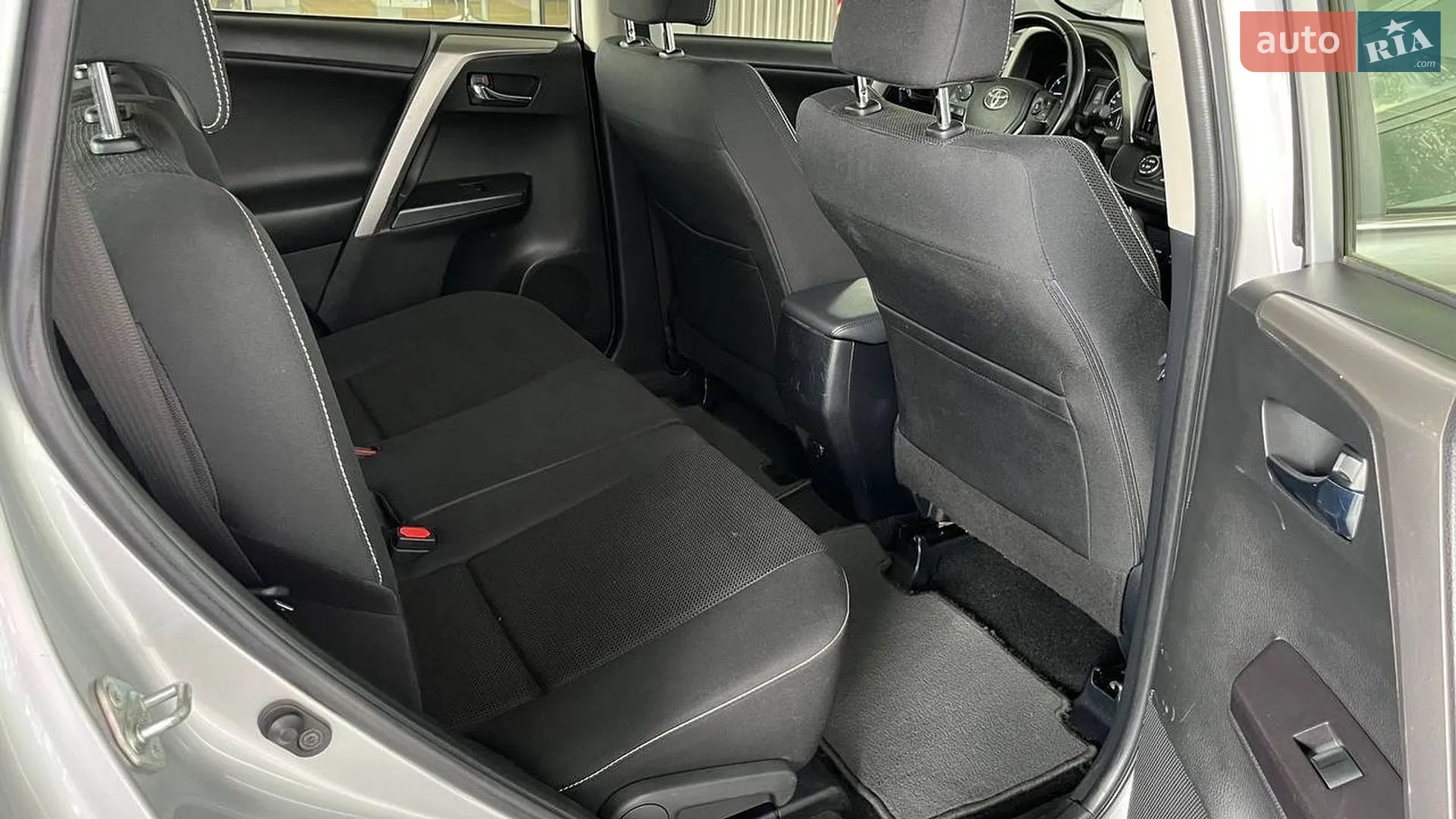 2016 Toyota RAV 4 - мініатюра 7