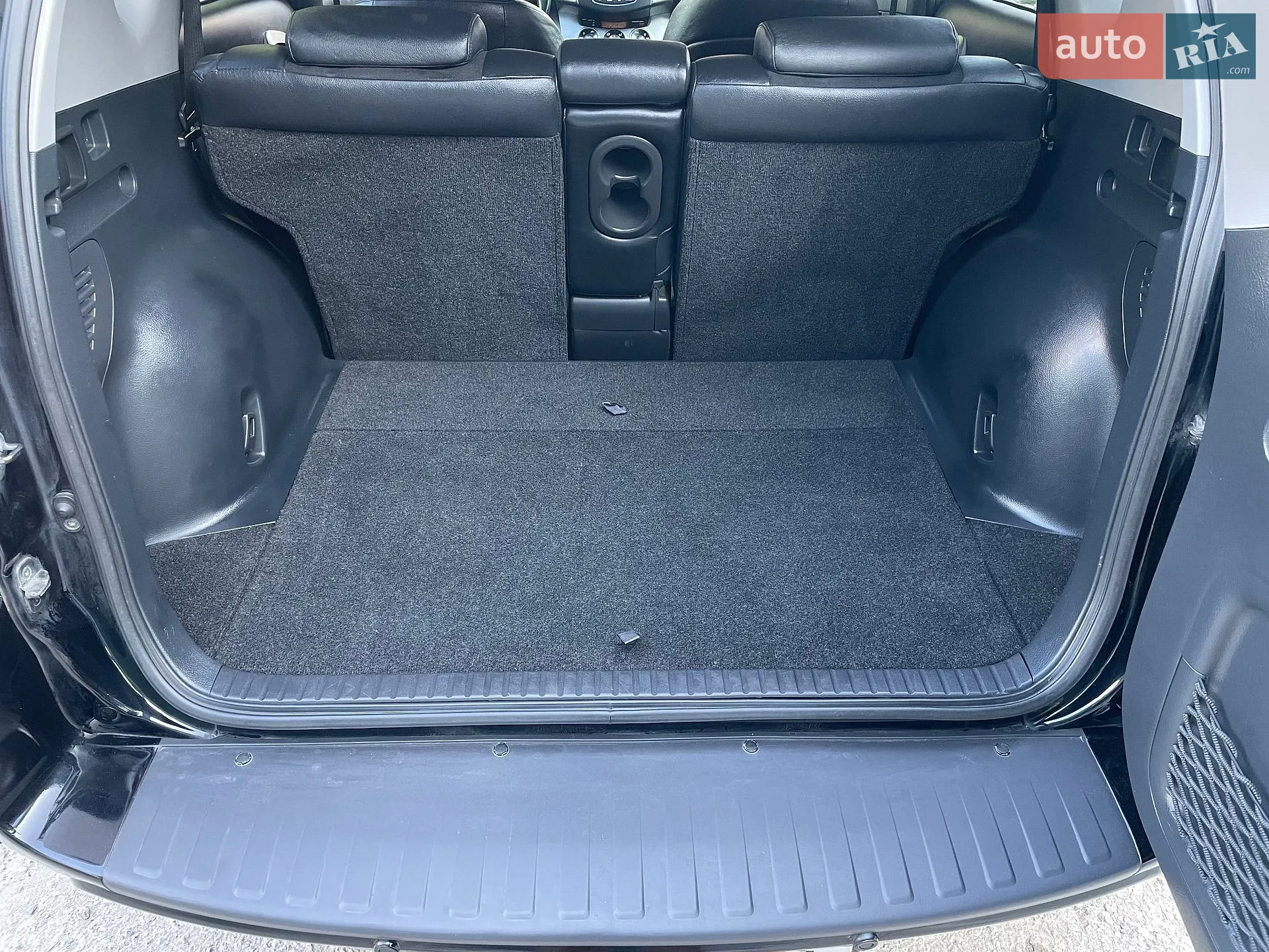 2011 Toyota RAV 4 - мініатюра 108
