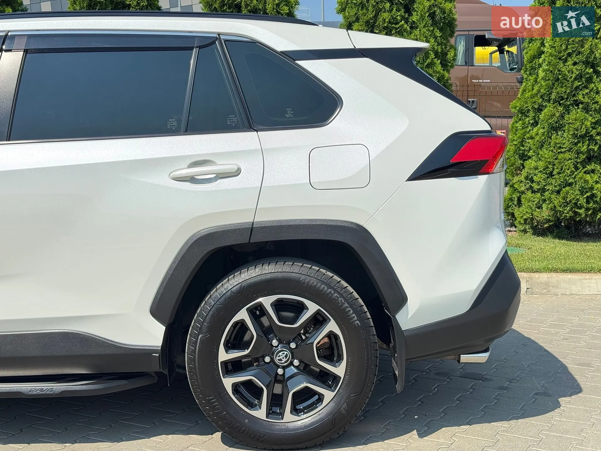 2020 Toyota RAV 4 - мініатюра 19