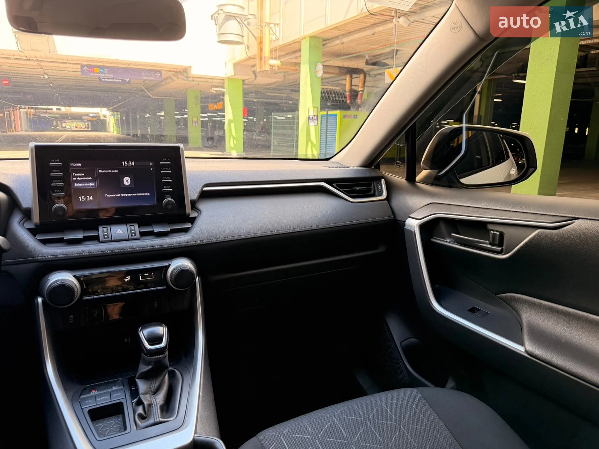 2018 Toyota RAV 4 - мініатюра 16