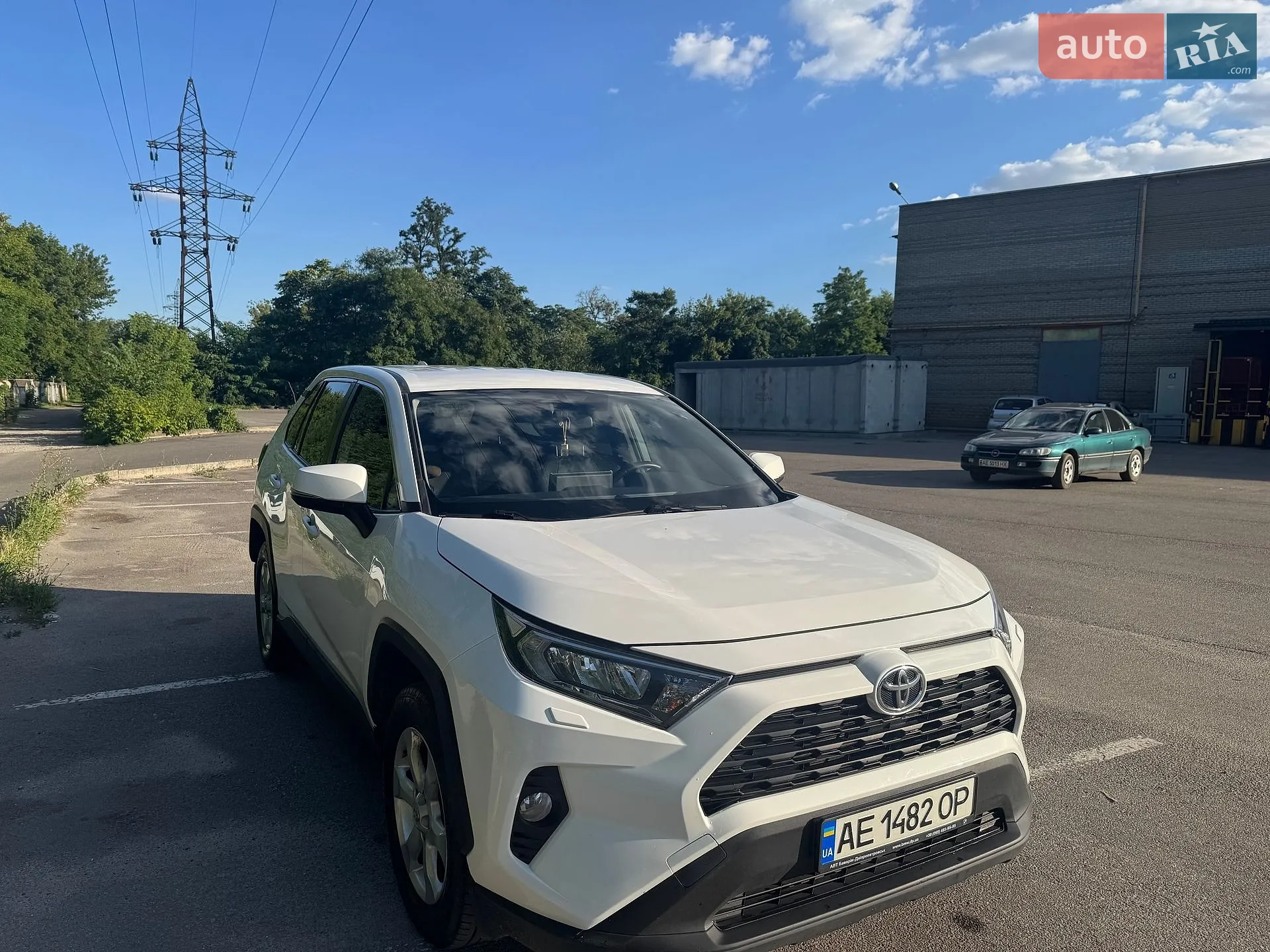 2020 Toyota RAV 4 - фото 1