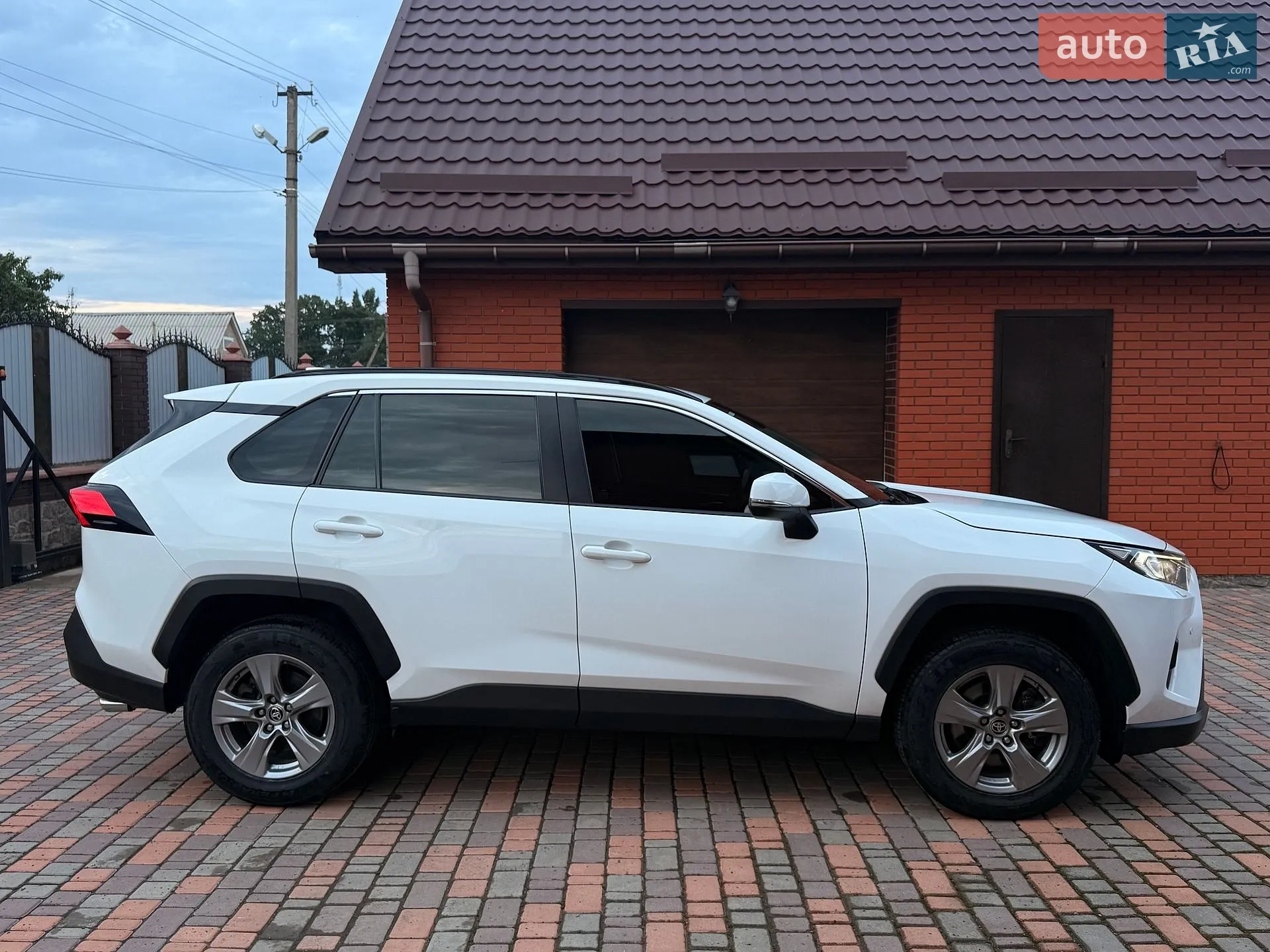 2022 Toyota RAV 4 - мініатюра 12