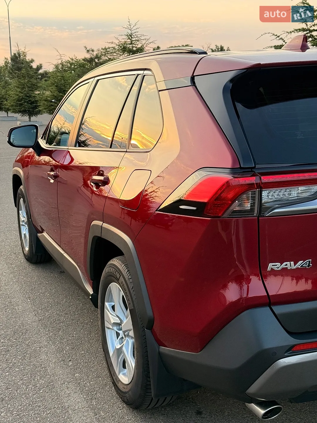 2019 Toyota RAV 4 - мініатюра 5