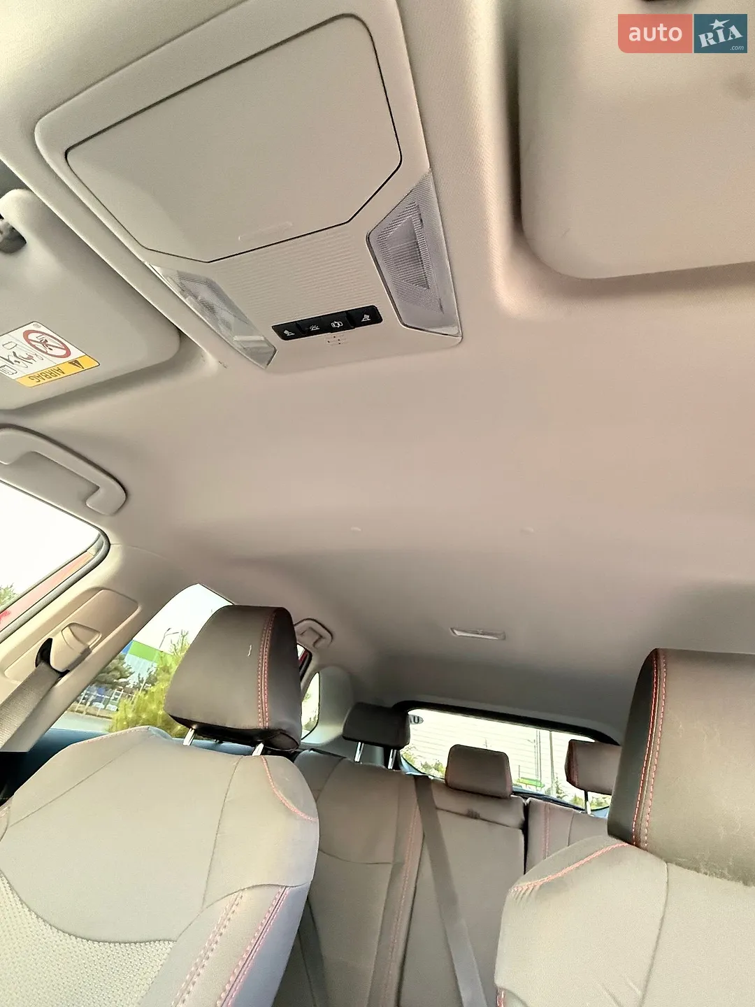 2019 Toyota RAV 4 - мініатюра 17