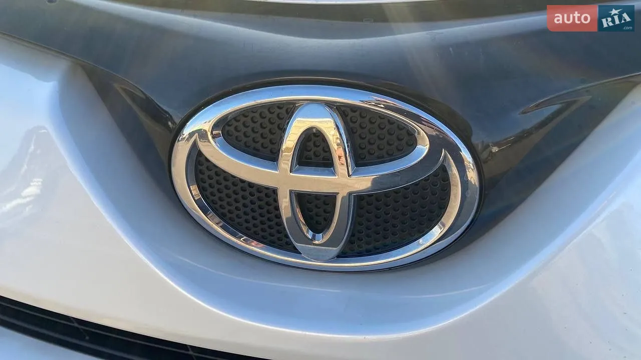 2016 Toyota RAV 4 - мініатюра 12