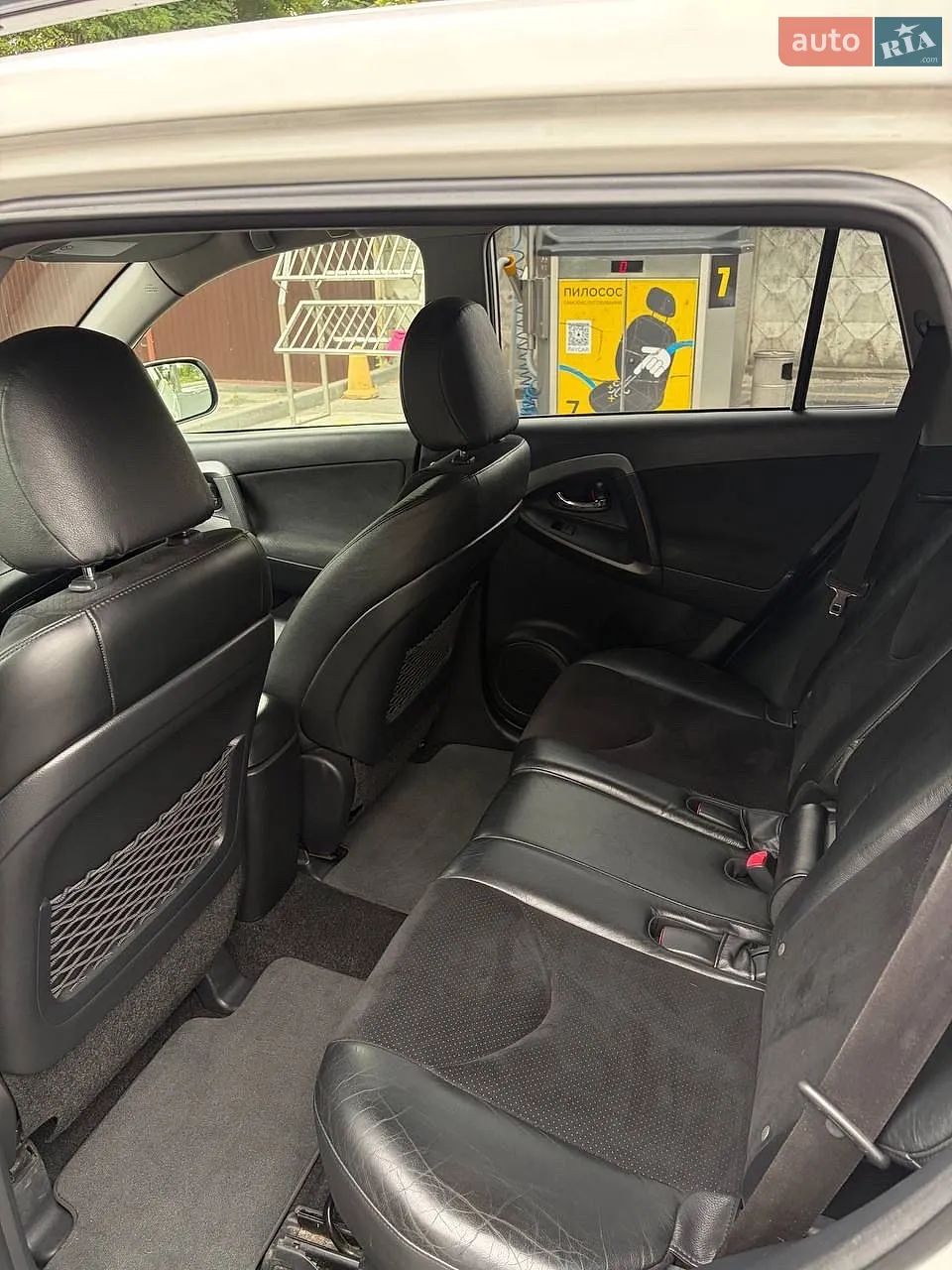 2010 Toyota RAV 4 - мініатюра 6
