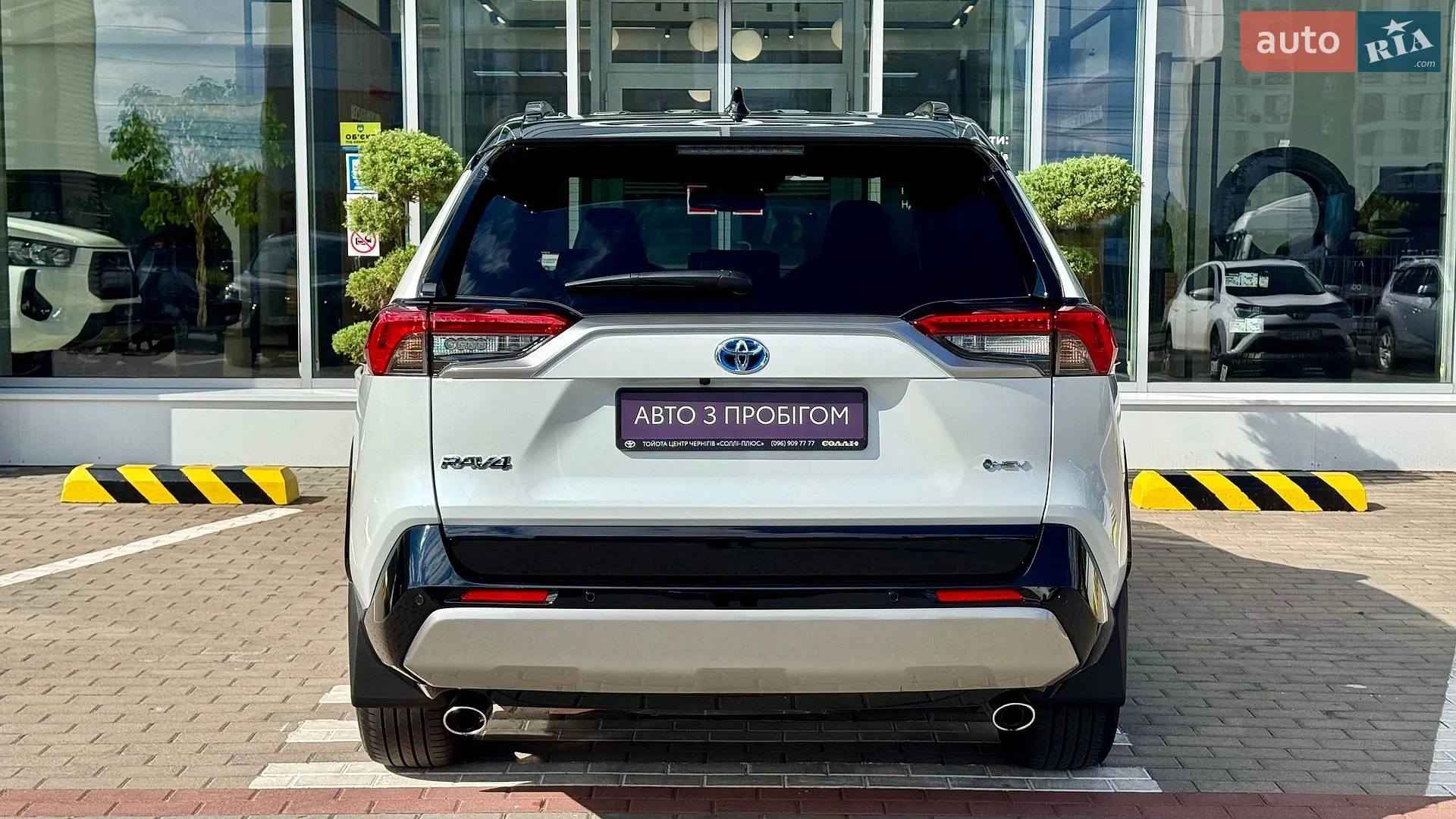2025 Toyota RAV 4 - мініатюра 12