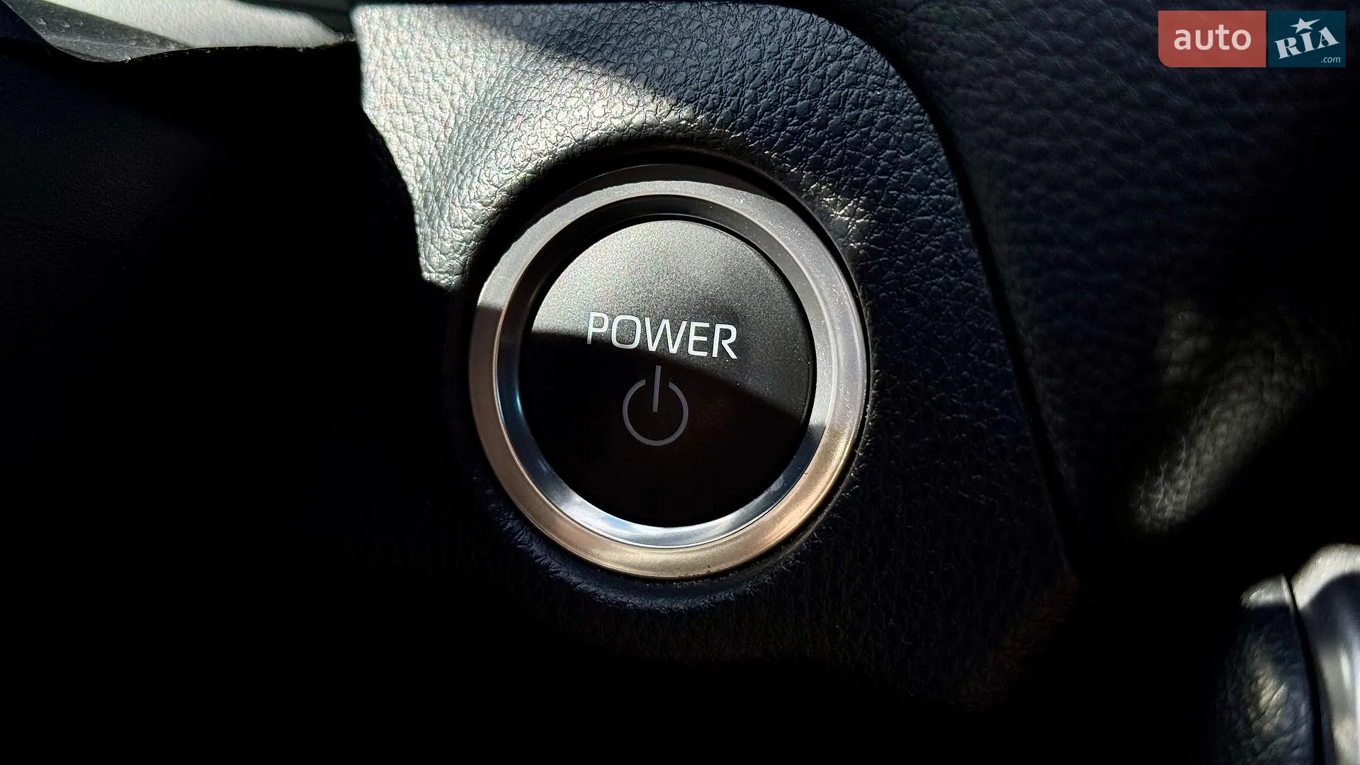 2025 Toyota RAV 4 - мініатюра 40