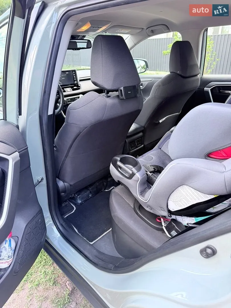 2021 Toyota RAV 4 - мініатюра 9
