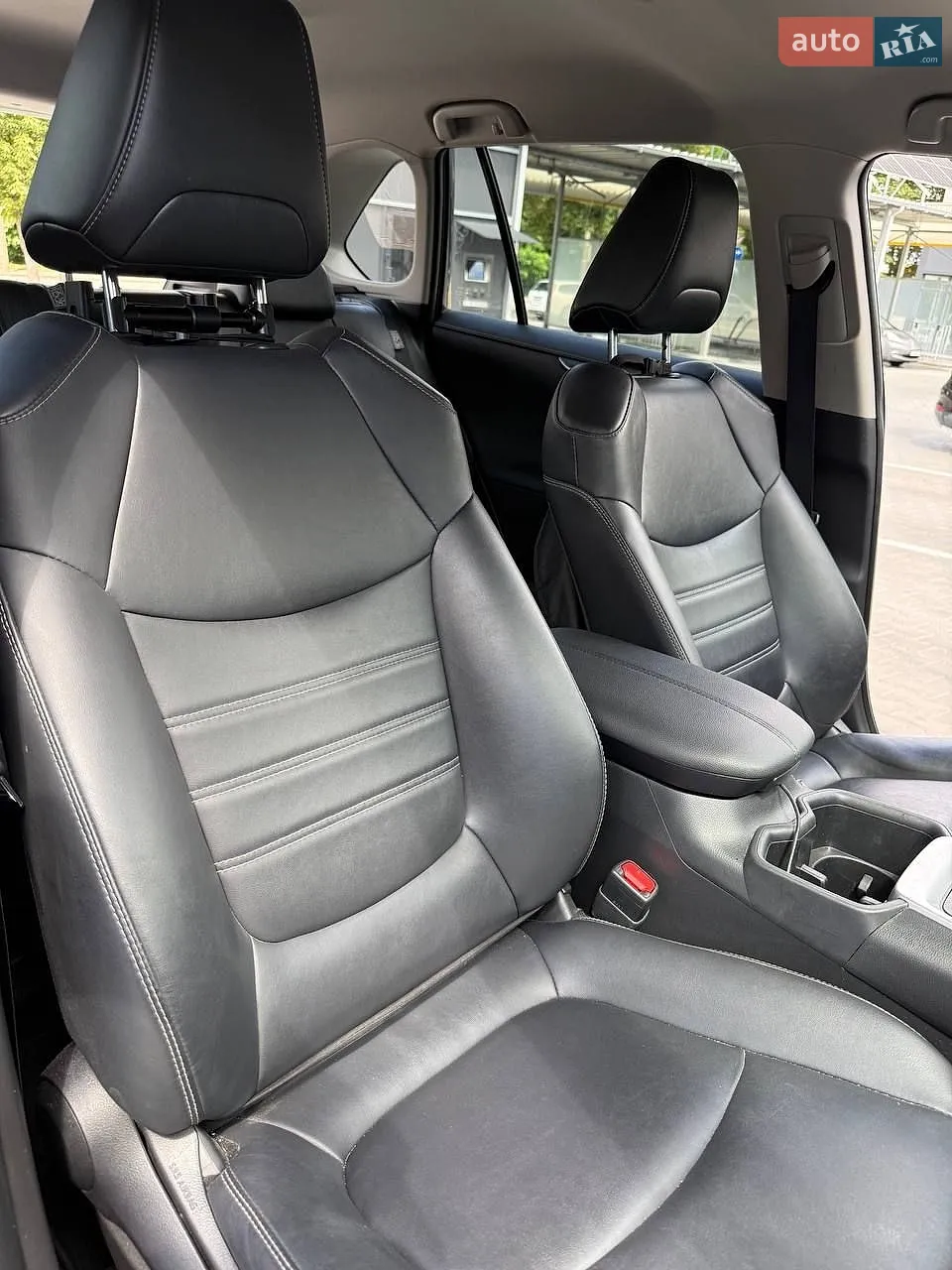 2023 Toyota RAV 4 - мініатюра 24