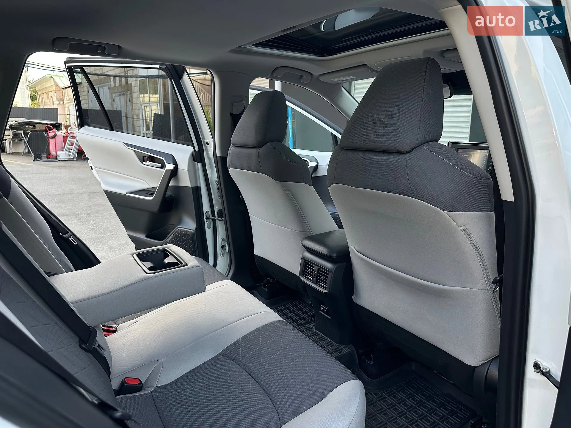 2019 Toyota RAV 4 - мініатюра 61