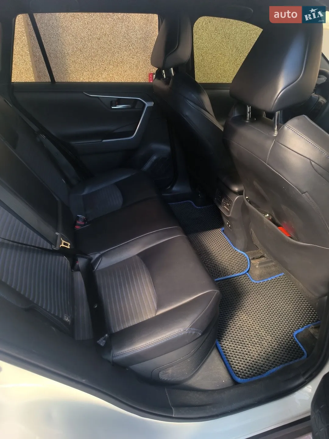 2019 Toyota RAV 4 - мініатюра 9
