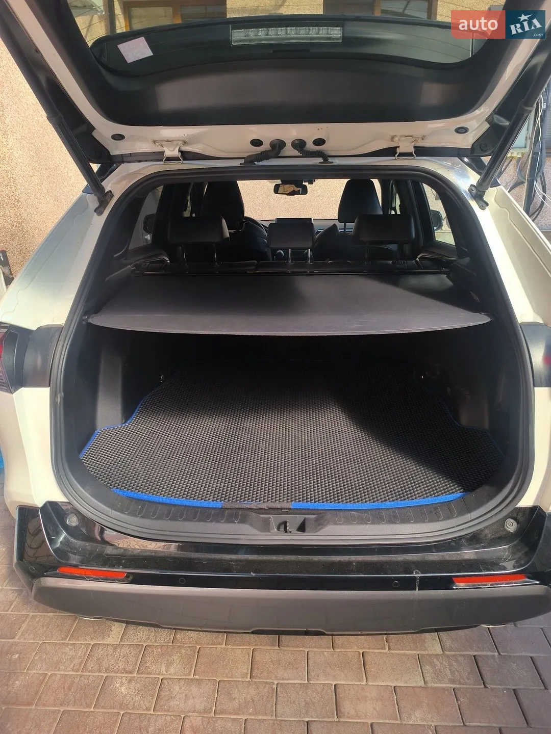 2019 Toyota RAV 4 - мініатюра 11