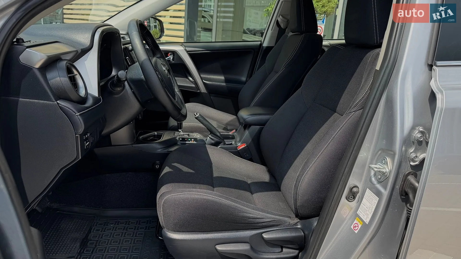 2018 Toyota RAV 4 - мініатюра 19