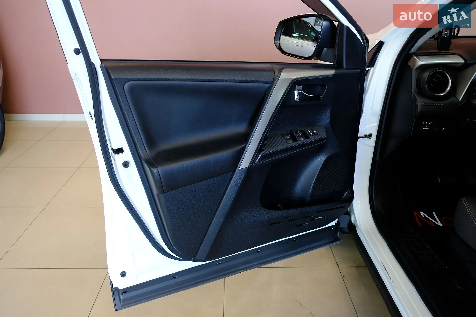 2014 Toyota RAV 4 - мініатюра 25