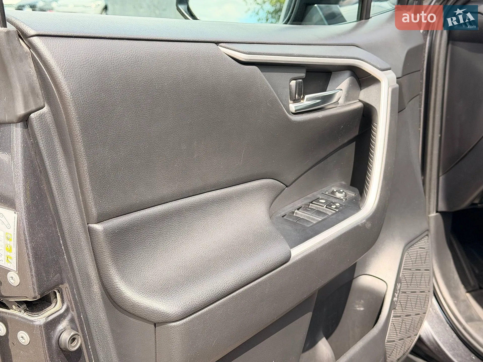 2019 Toyota RAV 4 - мініатюра 42