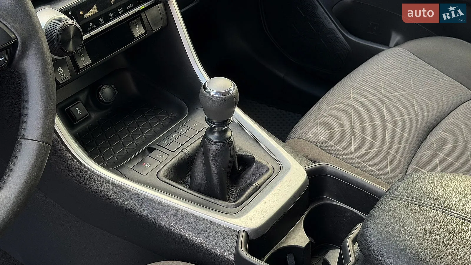 2020 Toyota RAV 4 - мініатюра 20