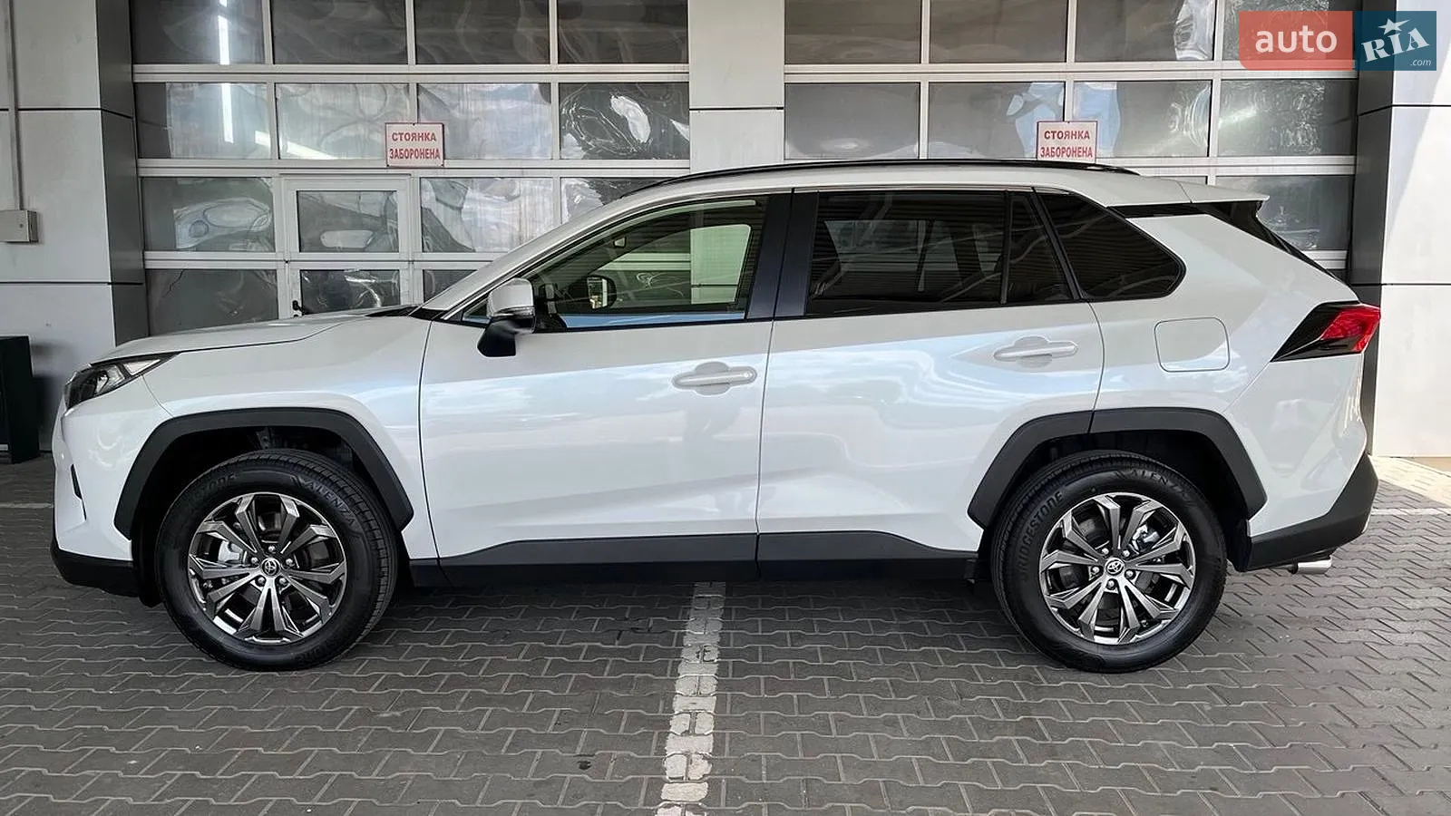 2025 Toyota RAV 4 - мініатюра 3