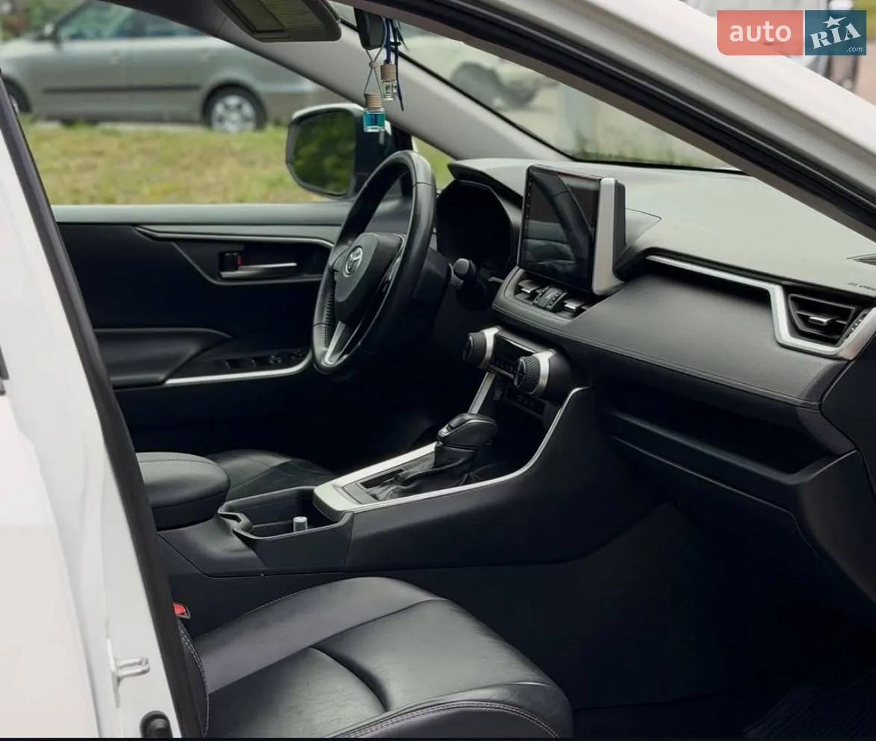 2019 Toyota RAV 4 - мініатюра 11