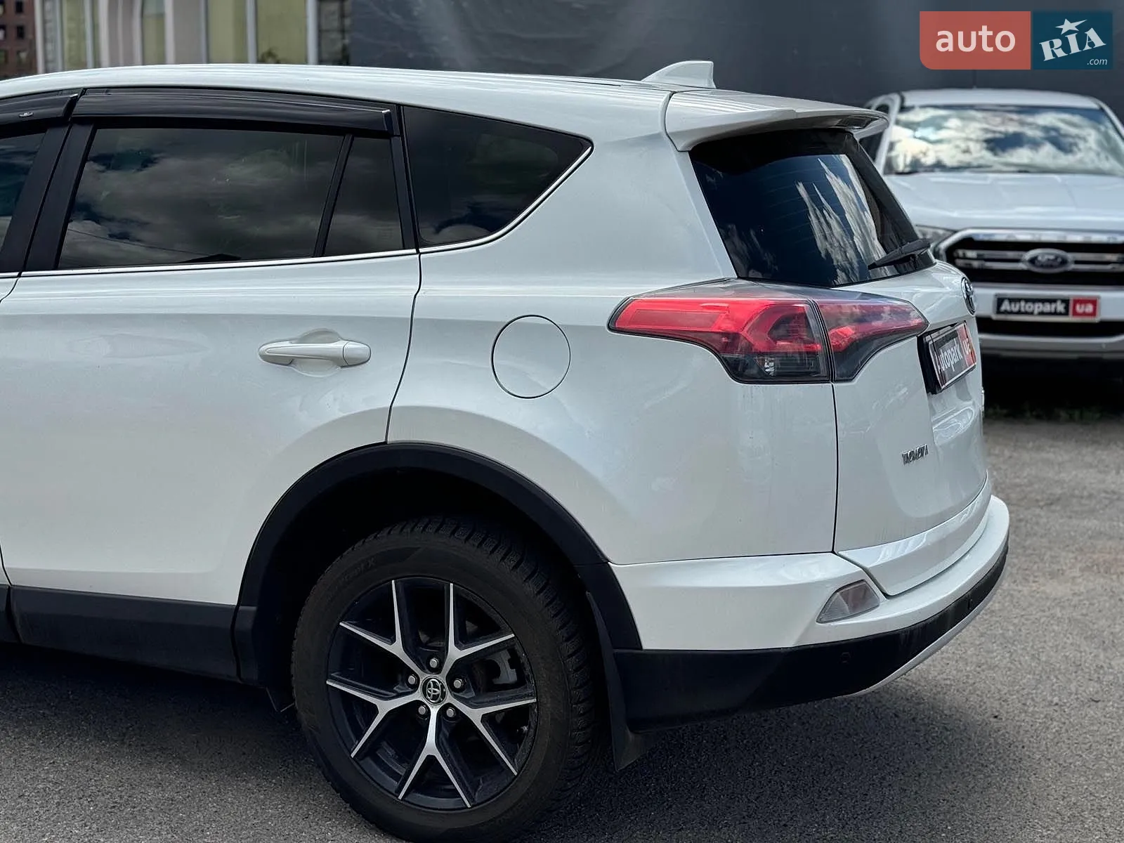 2016 Toyota RAV 4 - мініатюра 11