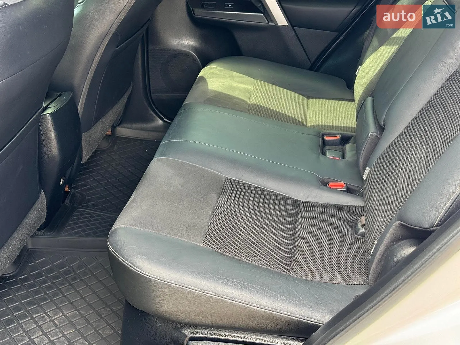 2016 Toyota RAV 4 - мініатюра 21