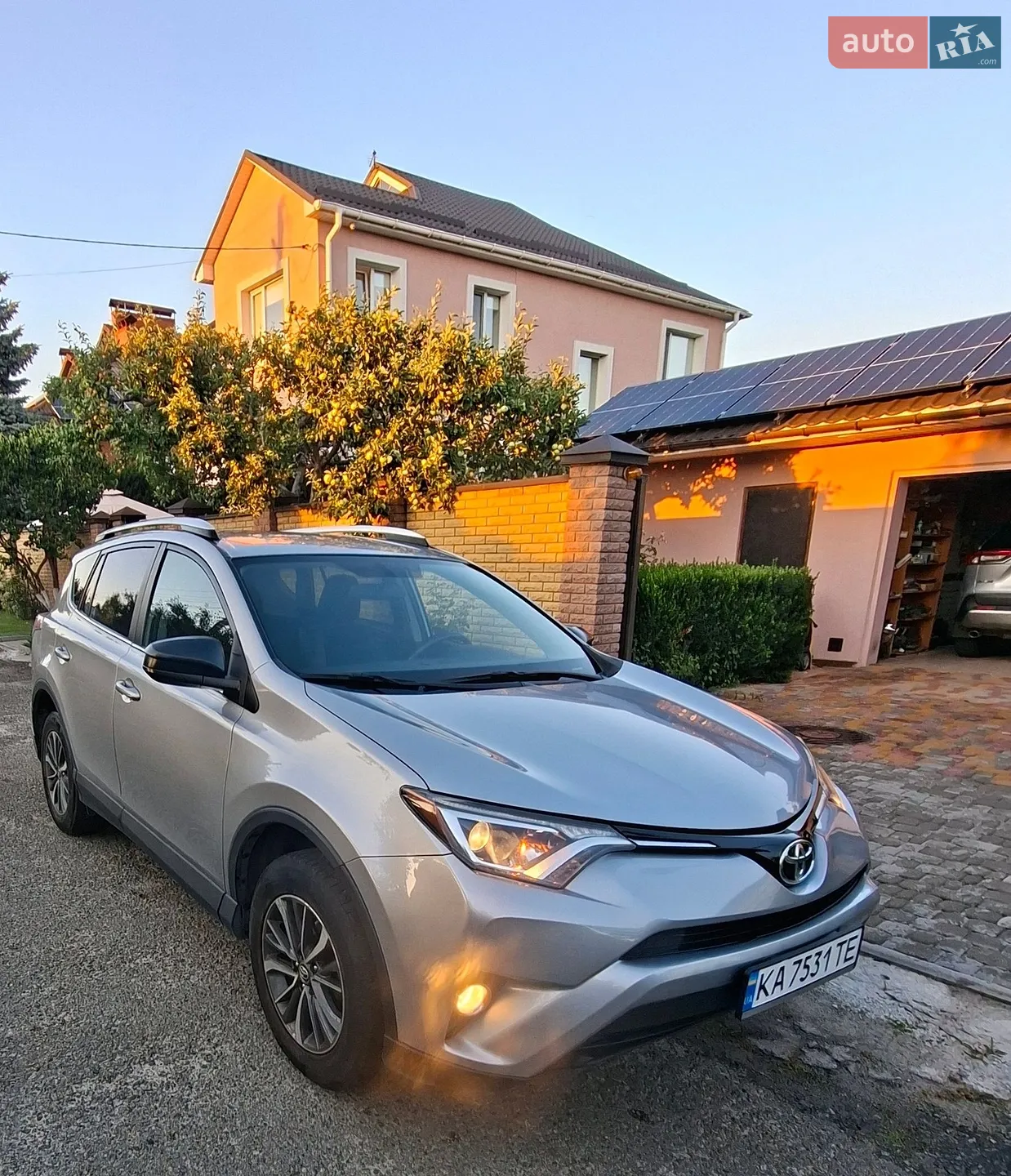 2016 Toyota RAV 4 - мініатюра 5