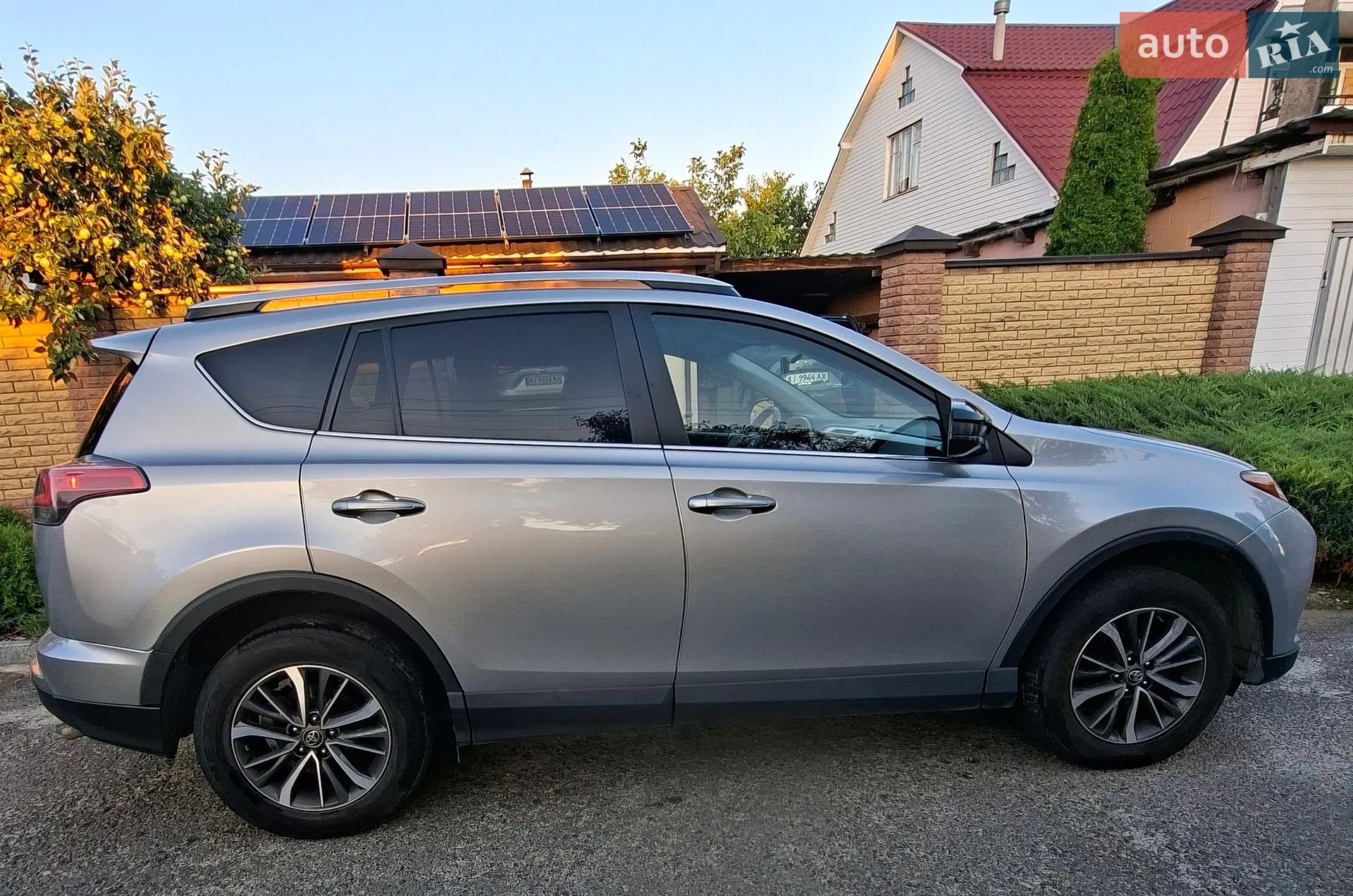 2016 Toyota RAV 4 - мініатюра 14