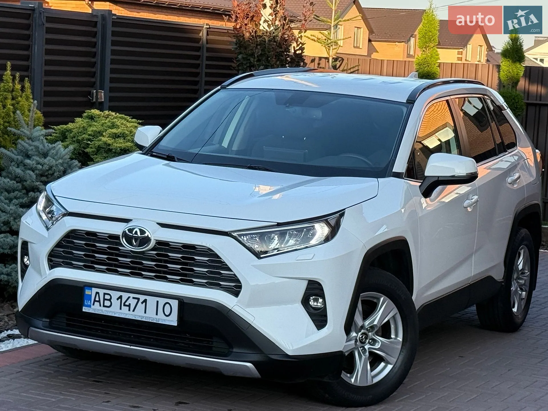 2019 Toyota RAV 4 - мініатюра 4
