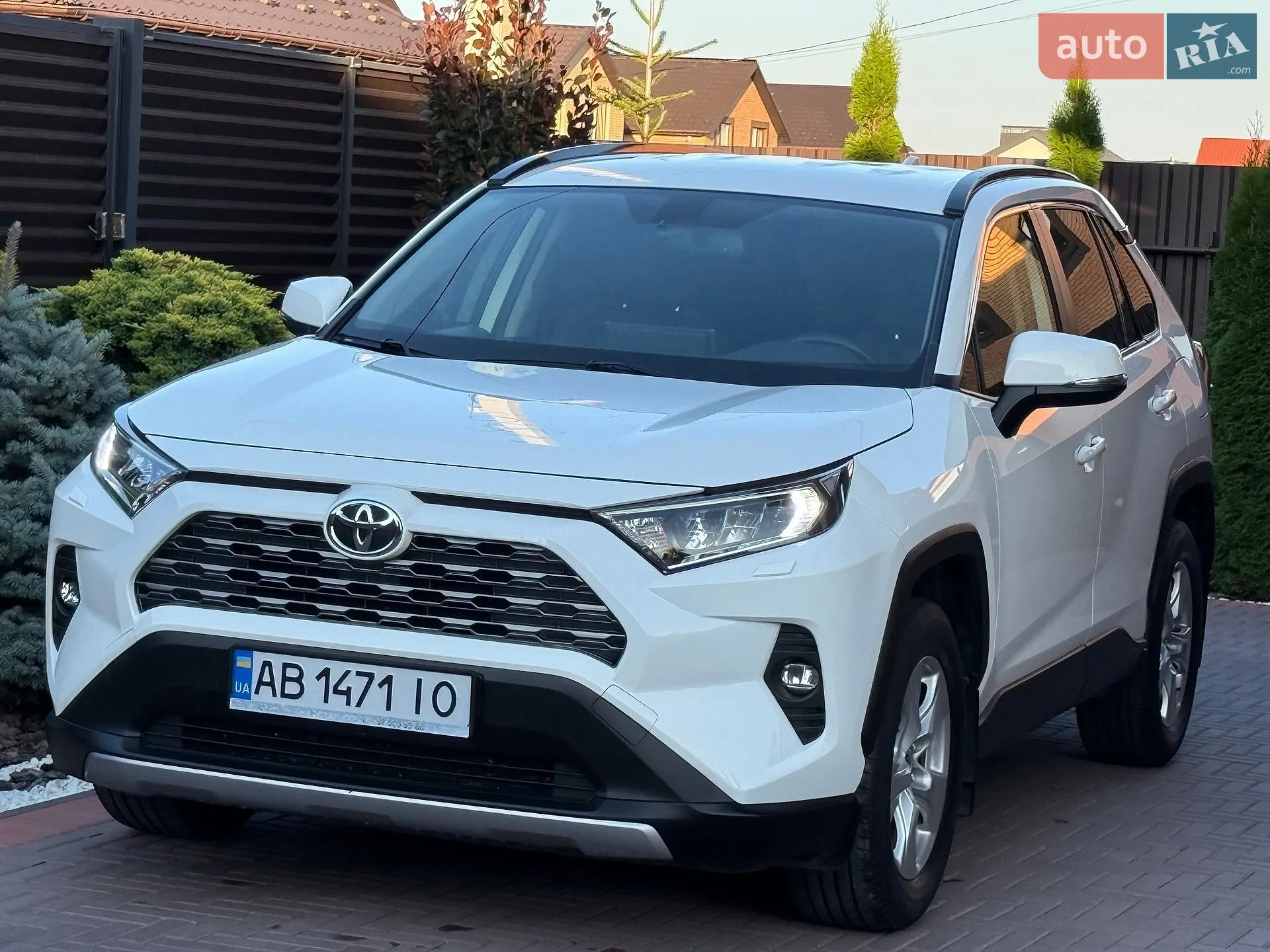 2019 Toyota RAV 4 - мініатюра 13