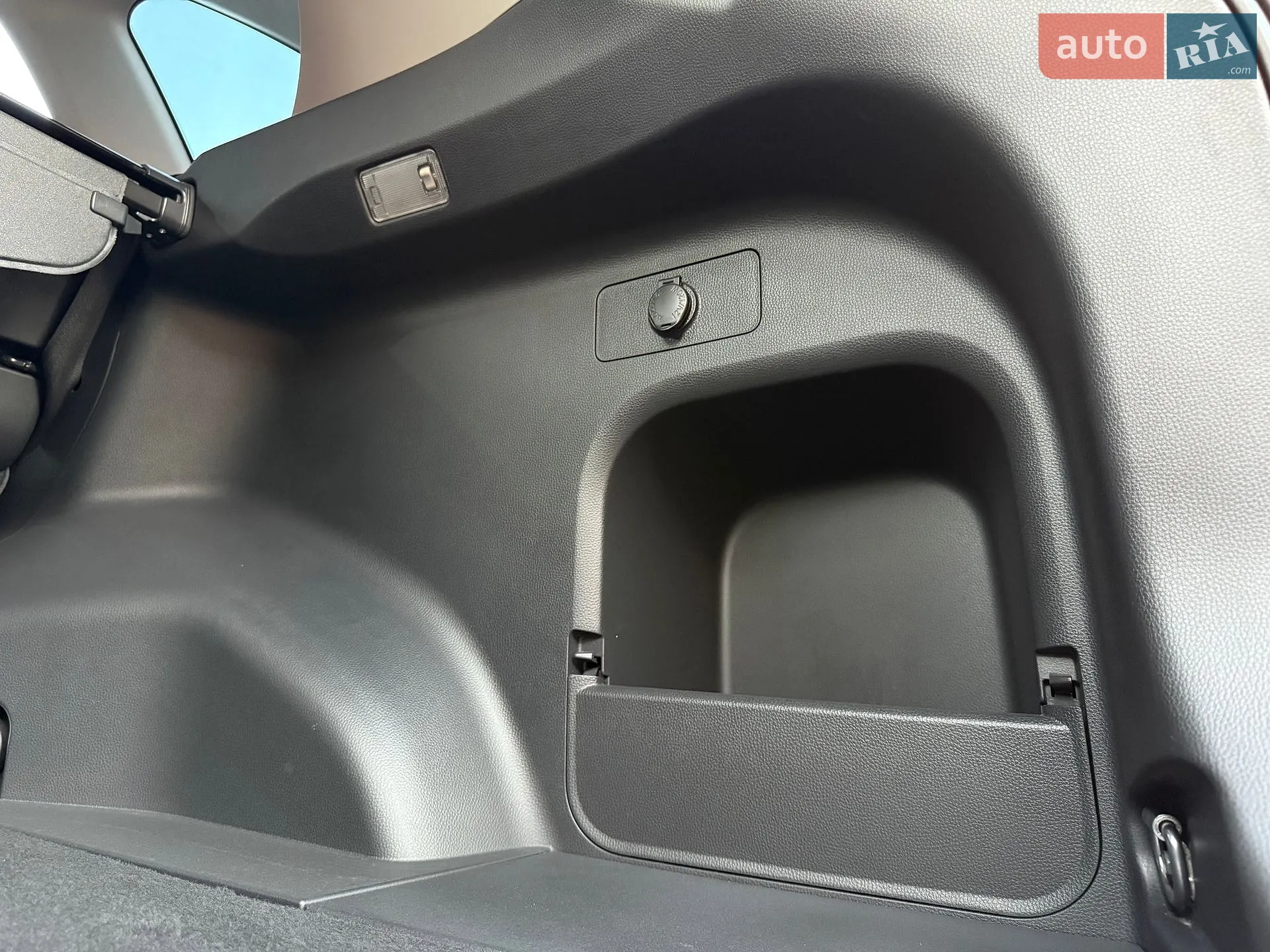 2019 Toyota RAV 4 - мініатюра 74