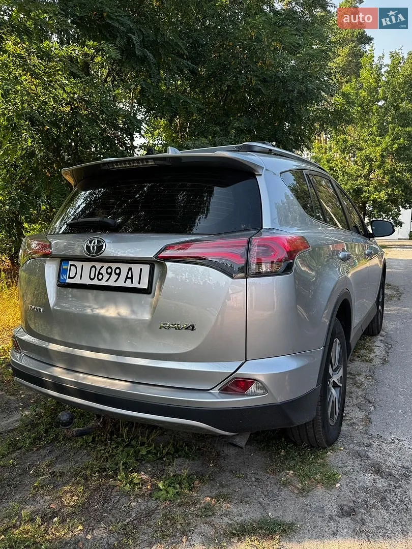 2017 Toyota RAV 4 - мініатюра 3