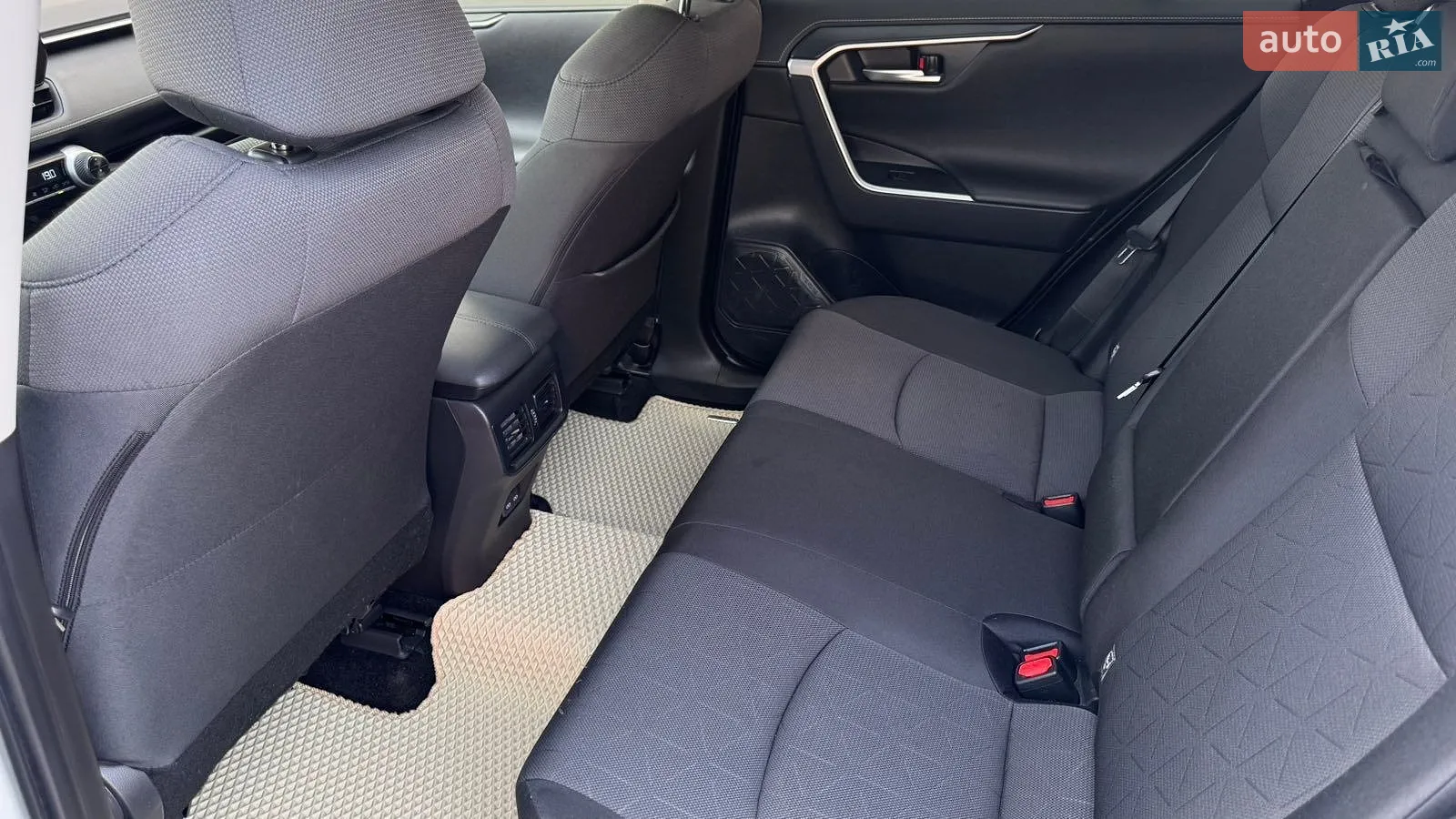 2021 Toyota RAV 4 - мініатюра 11