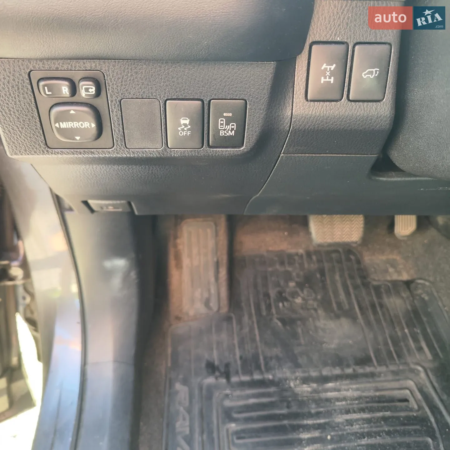 2013 Toyota RAV 4 - мініатюра 16