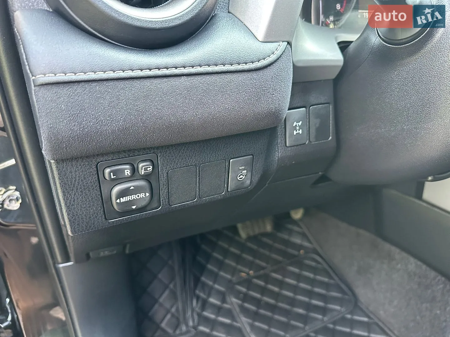 2016 Toyota RAV 4 - мініатюра 83