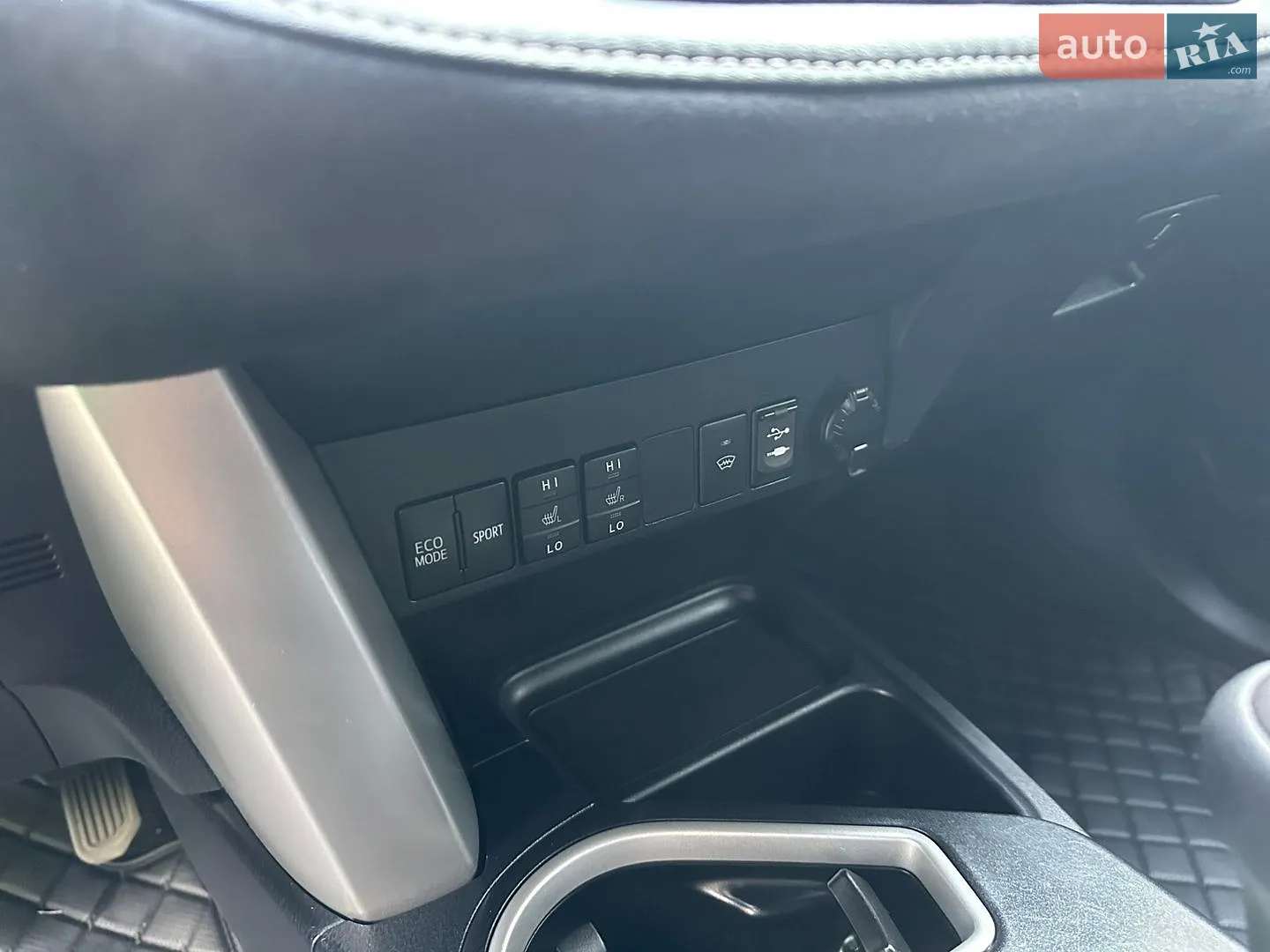 2016 Toyota RAV 4 - мініатюра 89