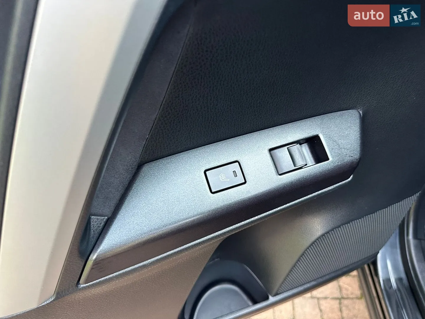 2016 Toyota RAV 4 - мініатюра 99