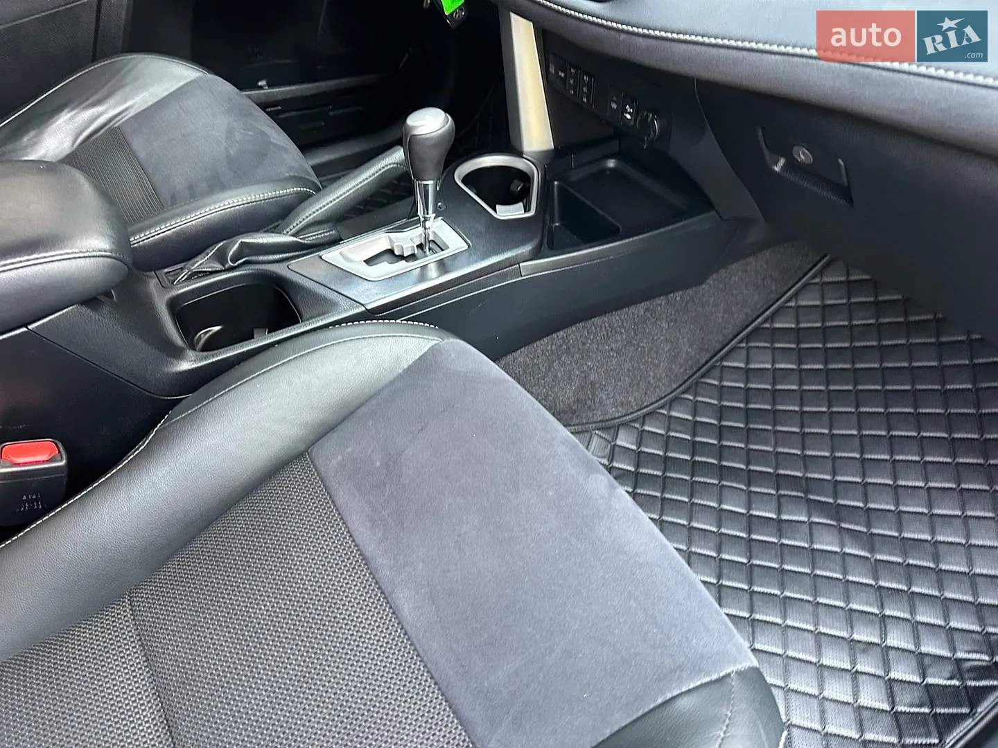 2016 Toyota RAV 4 - мініатюра 128