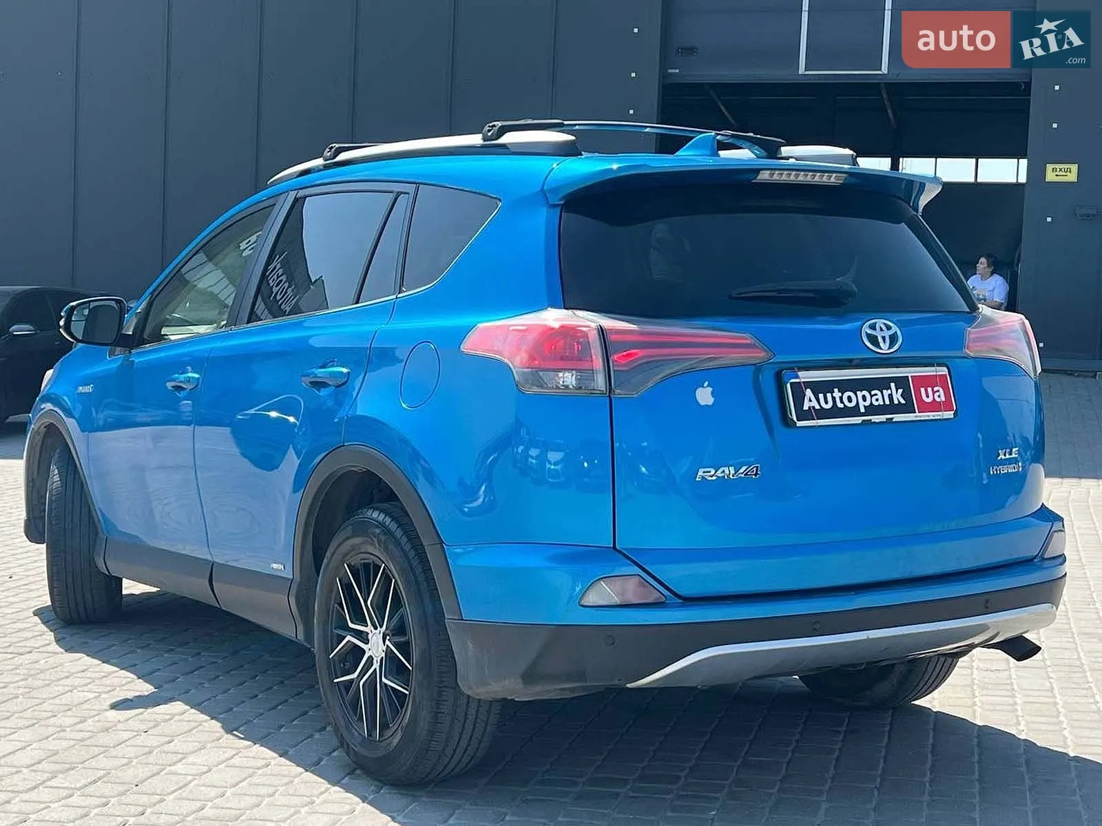 2016 Toyota RAV 4 - мініатюра 6